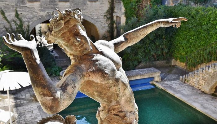  Uzès 3