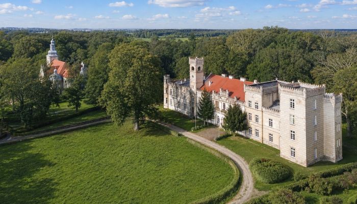 Neogotisch landhuis in Gościeszyn - Engelse neogotiek in Groot-Polen