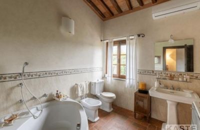 Landelijk pand te koop Crespina, Toscane, Badezimmer