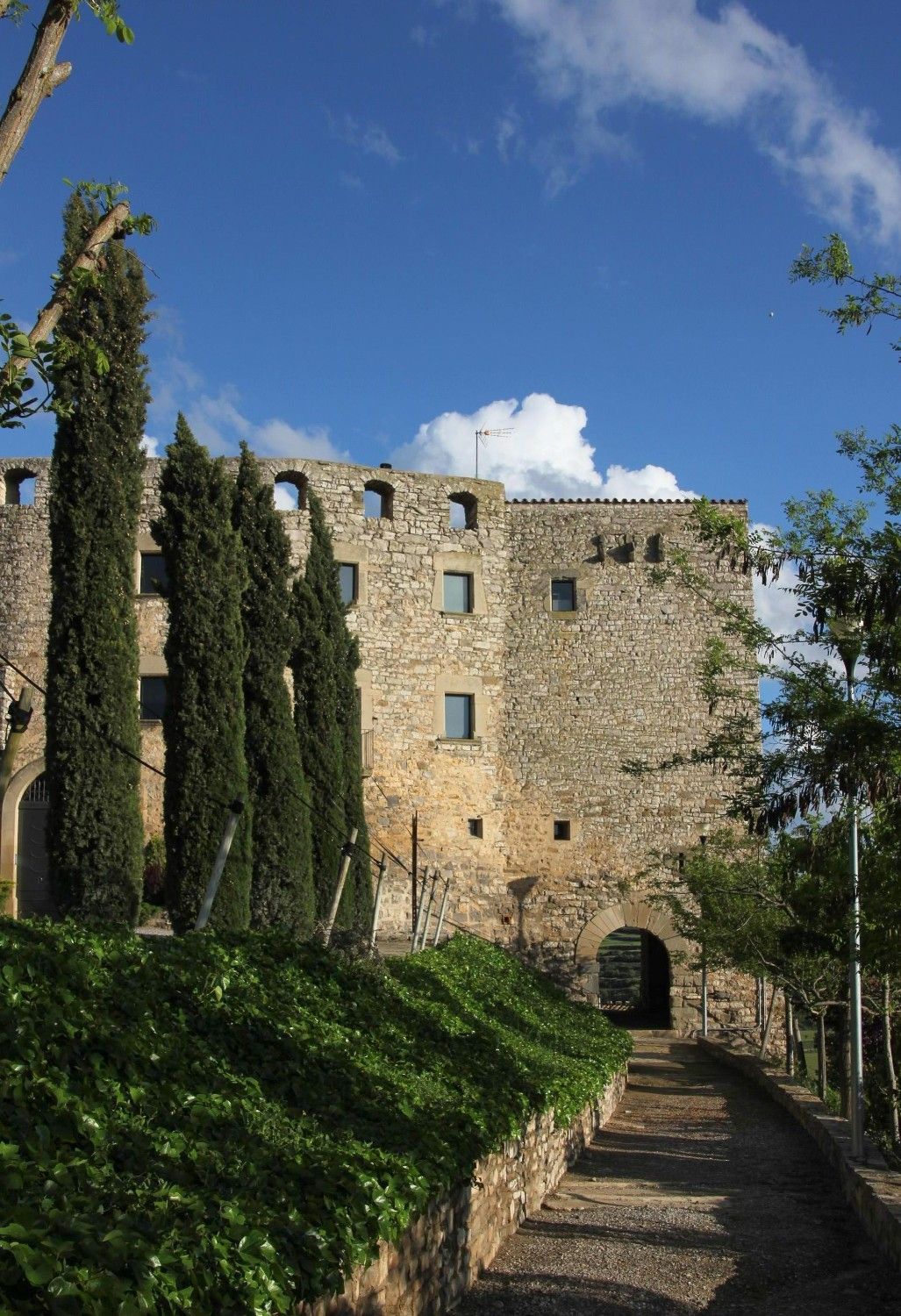 Images Kasteel in Catalonië uit de 12e eeuw