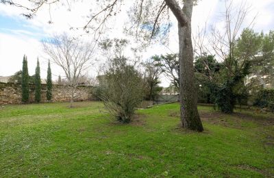 Landhuis te koop Uzès, Occitanie, Eigendom
