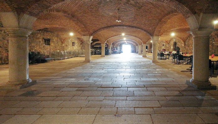 Kasteel te koop Italië,  Italië, 4