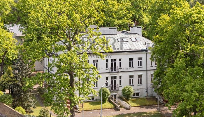 Historische villa te koop Konstancin-Jeziorna, Mazovië,  Polen