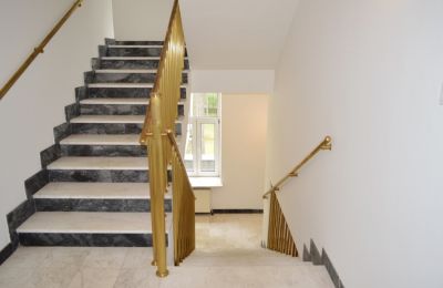 Historische villa te koop Konstancin-Jeziorna, Mazovië, Trap