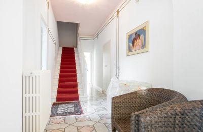 Historische villa te koop 28838 Stresa, Piemonte, Ingangshal