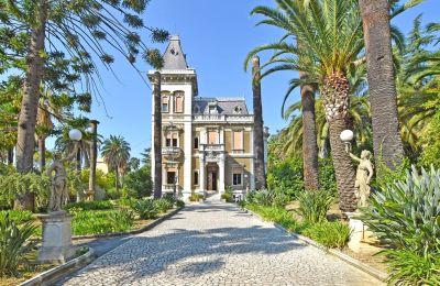 Historische villa te koop Ligurië, Buitenaanzicht