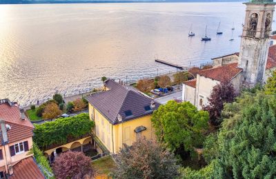 Historische villa te koop Belgirate, Piemonte, Uitzicht 
