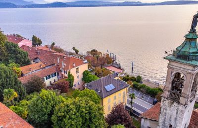 Historische villa te koop Belgirate, Piemonte, Uitzicht 
