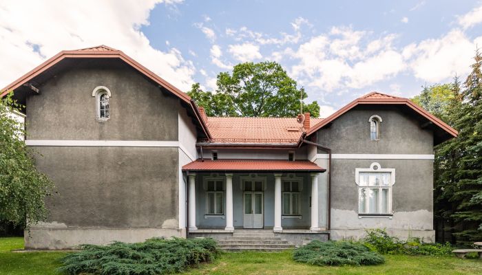 Historische villa te koop Grodzisk Mazowiecki, Mazovië,  Polen