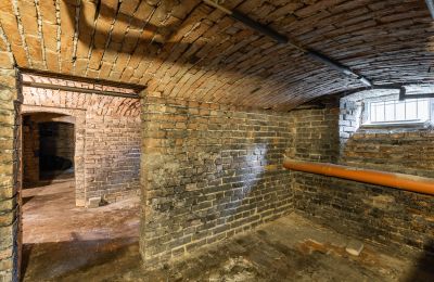 Historische villa te koop Grodzisk Mazowiecki, T. Kościuszki 28, Mazovië, Kelder