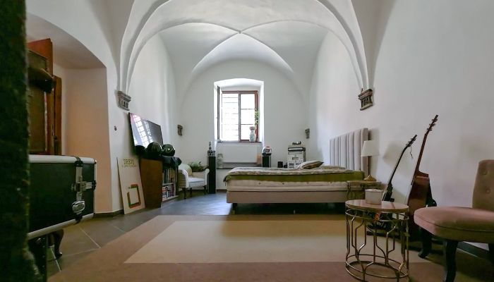 Herenhuis te koop Kremnica, Banskobystrický kraj,  Slowakije