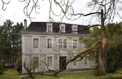 Historische villa Angoulême, Nouvelle-Aquitaine