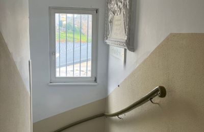 Historische villa te koop Neustadt an der Weinstraße, Rheinland-Pfalz, Treppe im Nebengebäude