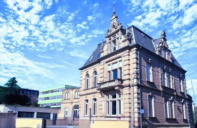 Historische villa te koop Neustadt an der Weinstraße, Rheinland-Pfalz, Blick von der anderen Straßenseite