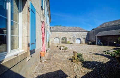 Historisch vastgoed te koop Nay, Nouvelle-Aquitaine, Foto 3/17