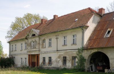 Vastgoed, Zespół dworsko-folwarczny w Starkowie, gm. Kłodzko, pow. kłodzki, woj. dolnośląskie