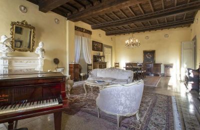 Burcht te koop Croci di Calenzano, Toscane, Woonruimte