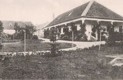 Landhuis te koop Trnavský kraj, okres Hlohovec, Koplotovce, Frídeský kaštieľ, Trnavský kraj, Historický pohľad- vedľajšia kúria