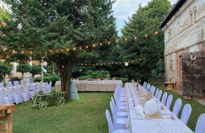 Landhuis te koop Trnavský kraj, okres Hlohovec, Koplotovce, Frídeský kaštieľ, Trnavský kraj, Nádvorie - svadba
