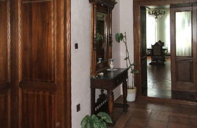 Landhuis te koop Trnavský kraj, okres Hlohovec, Koplotovce, Frídeský kaštieľ, Trnavský kraj, Interier vstupná chodba