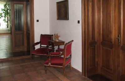 Landhuis te koop Trnavský kraj, okres Hlohovec, Koplotovce, Frídeský kaštieľ, Trnavský kraj, Interiér vstupná chodba