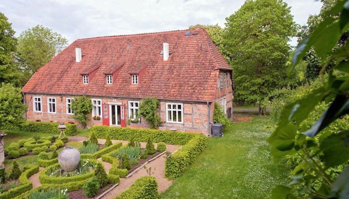 Landhuis te koop 17153 Markow, Mecklenburg-Vorpommern,  Duitsland