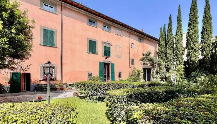 Historische villa te koop Montecalvoli, Toscane,  Italië