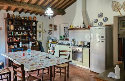 Historische villa te koop Montecalvoli, Toscane, Keuken