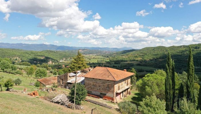 Historische villa te koop Monterchi, Toscane,  Italië