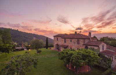 Landelijk huis te koop Pistoia, Toscane, Dronefoto