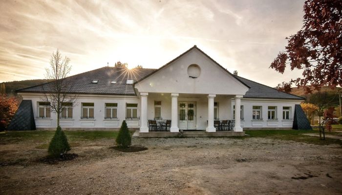 Landhuis te koop Trenčiansky kraj, okres Trenčín, Melčice - Lieskové, Melčice,  Slowakije