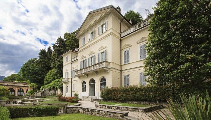 Appartement met uitzicht op het Ortameer in een historisch landhuis in Orta San Giulio