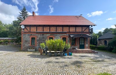 Historiske ejendomme, Eksklusivt natur- og rekreationsrefugium med landbrugsbrug