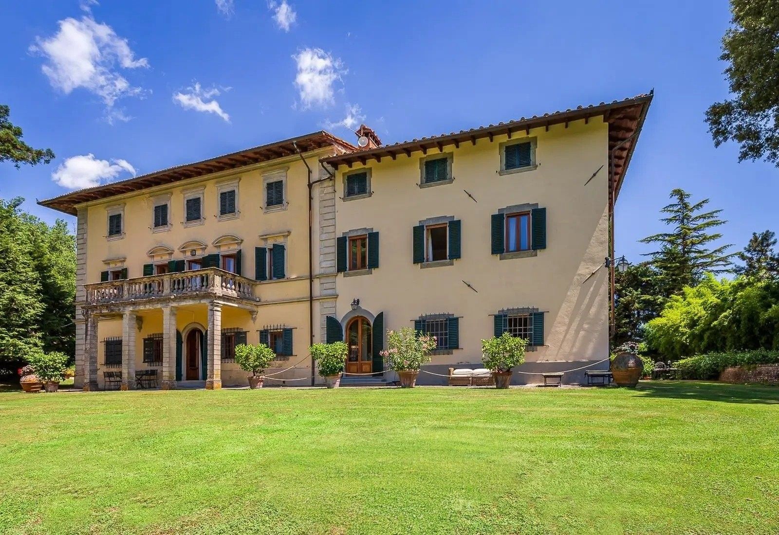 Images Villa del Riccio – Historisch landhuis met agriresort in de Toscaanse heuvels bij Florence