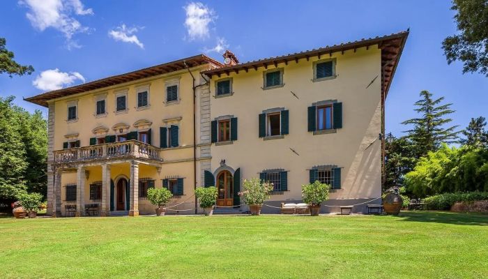 Historische villa te koop Vicchio, Toscane,  Italië
