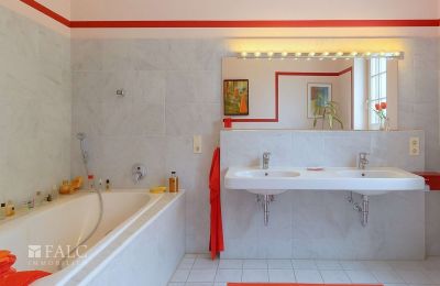 Historische villa te koop Bonn, Nordrhein-Westfalen, Badezimmer - KI generiert 