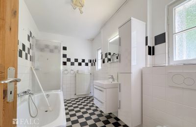 Historische villa te koop Bonn, Nordrhein-Westfalen, Badezimmer 