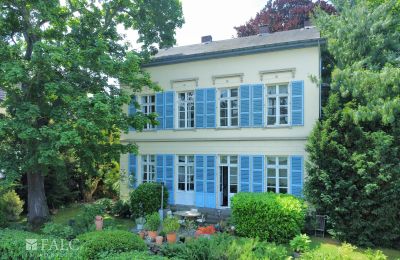 Historische panden, Villa aan de Rijn uit 1840 in Bonn