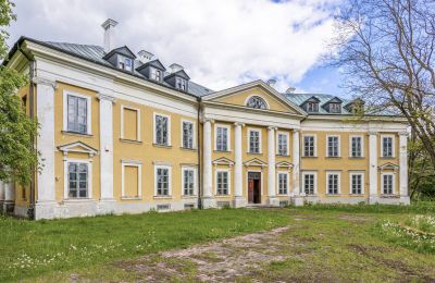 Kasteel te koop Luberadz, Mazovië, Buitenaanzicht