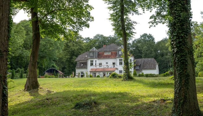 Historische villa te koop 16775 Stechlin, Brandenburg