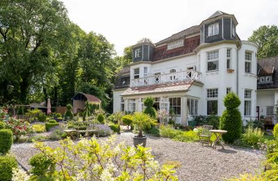 Historische villa te koop 16775 Stechlin, Am Hirschberg 2, Brandenburg, Tuin