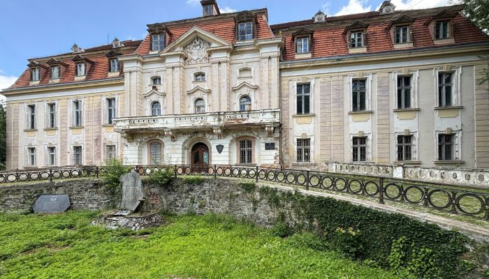 Kasteel te koop Roztocznik, Neder-Silezië,  Polen