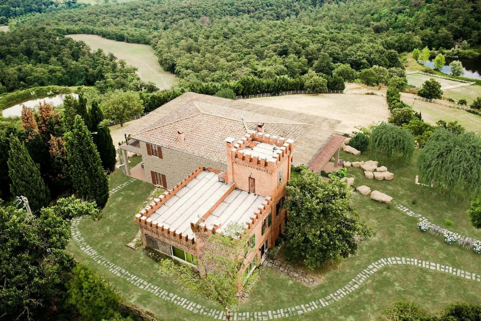 Images Villa Tresseri vastgoedproject in Toscane