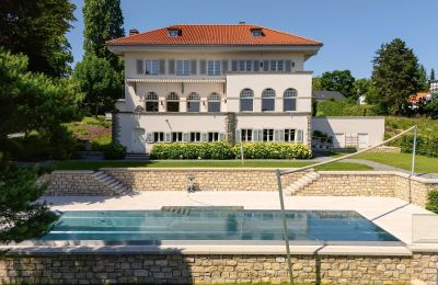 Historisch vastgoed, Uitzonderlijk landhuis aan het meer tegenover het Pfaueninsel