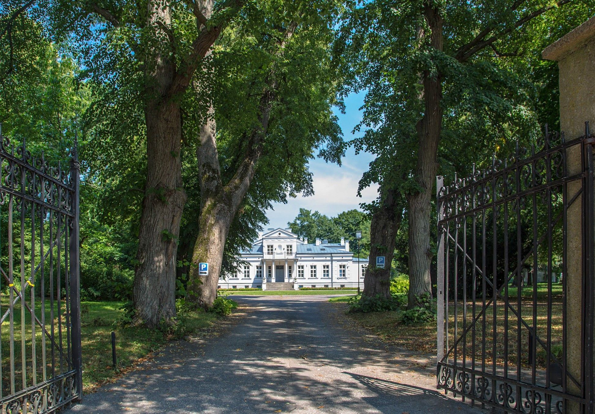 Images Landhuis ten zuidwesten van Warschau