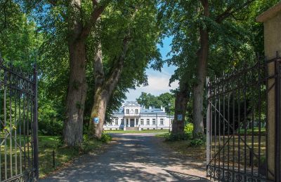 Historische panden, Landhuis ten zuidwesten van Warschau