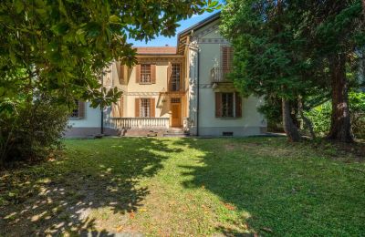 Historische villa te koop 28040 Lesa, Piemonte, Vooraanzicht