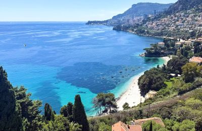 Historische panden, Huis met spectaculair panoramisch zeezicht nabij Monaco