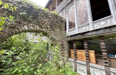 Landhuis te koop Lourdes, Occitanie, Tuin