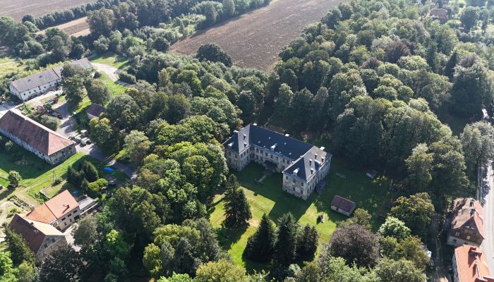 Kasteel te koop Pobiedna, Neder-Silezië,  Polen